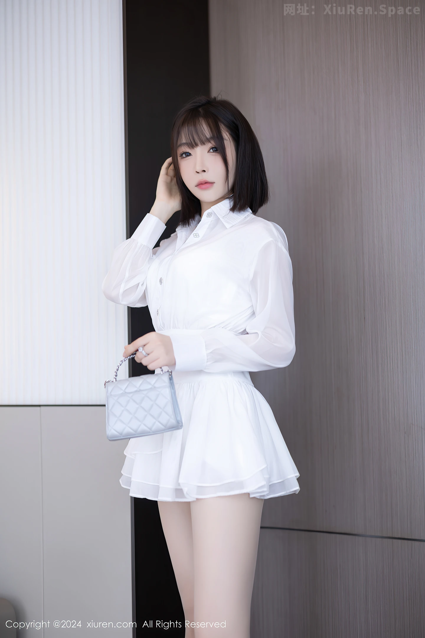 图片[4]-[XiuRen秀人网] VOL.9020 女神徐莉芝Booty性感白色连衣短裙配开档白丝秀完美身材诱惑写真94P-秀人网官方网站